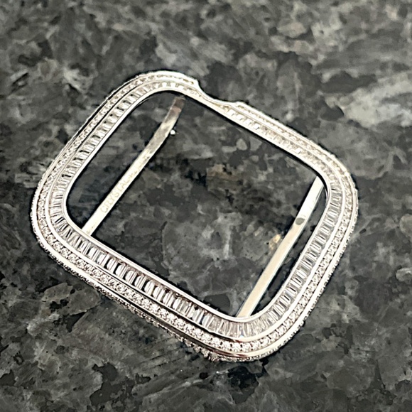 New Apple Watch case in 14k white gold set with baguette and rounds - Picture 3 of 5